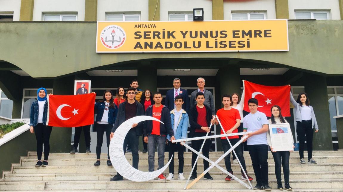 Serik Yunus Emre Anadolu Lisesi Fotoğrafı